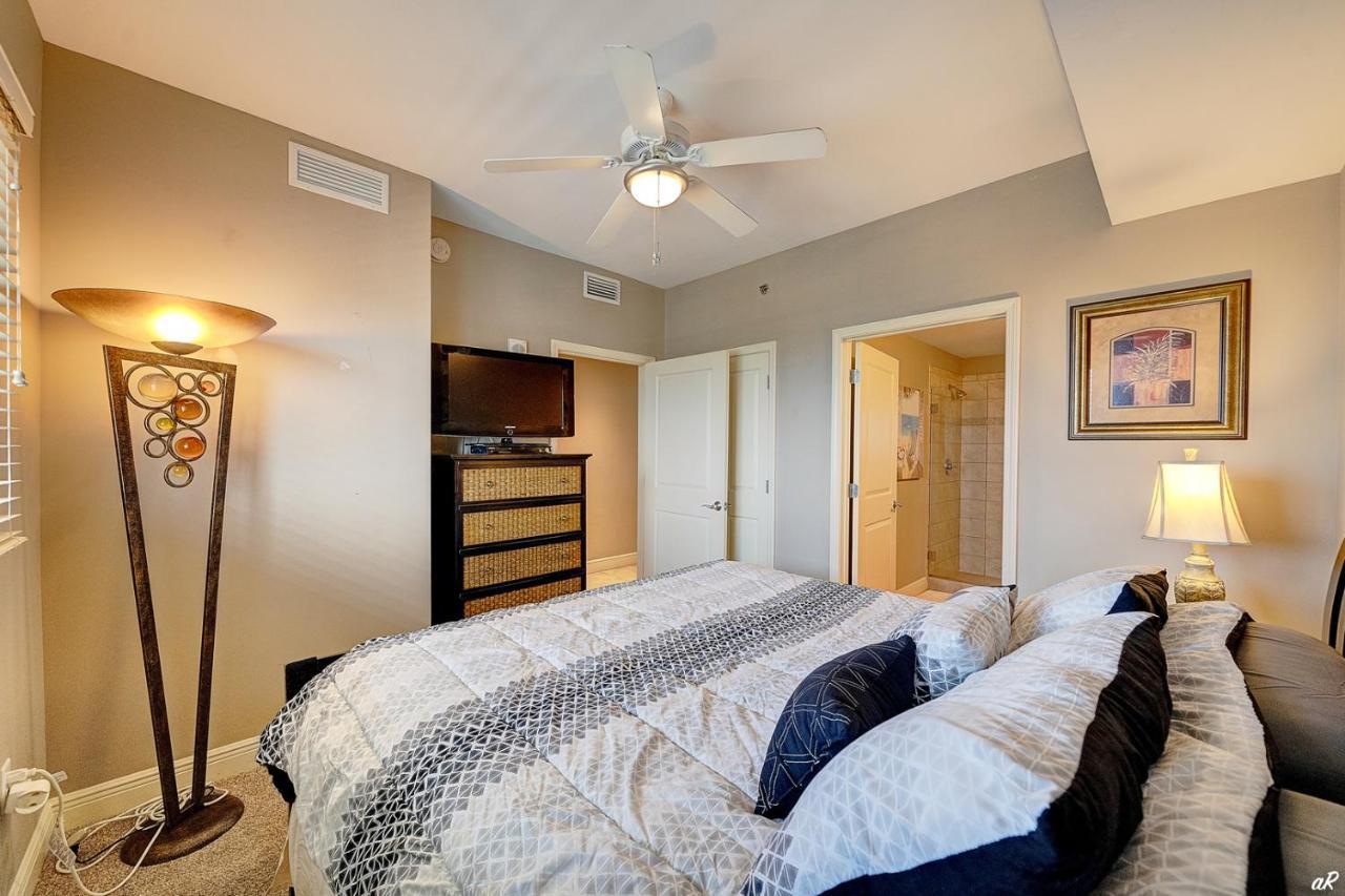 Apartment Gorgeous Oceanfront With Bbq